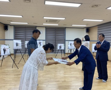 무궁화복지월드와 함께하는 리마인드웨딩사진 전달식 이미지